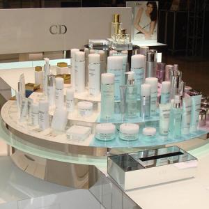 Beautiful Attractive Countertop Display for Cosmetics, Makeup Display Organizer, Holder for Cosmetic